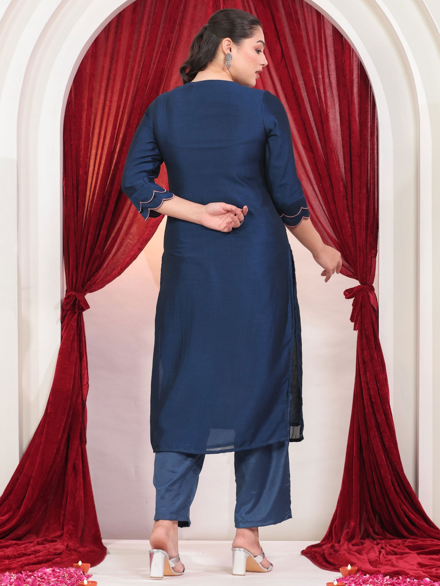 Embroidered Blended Silk Solid Straight Blue Kurta