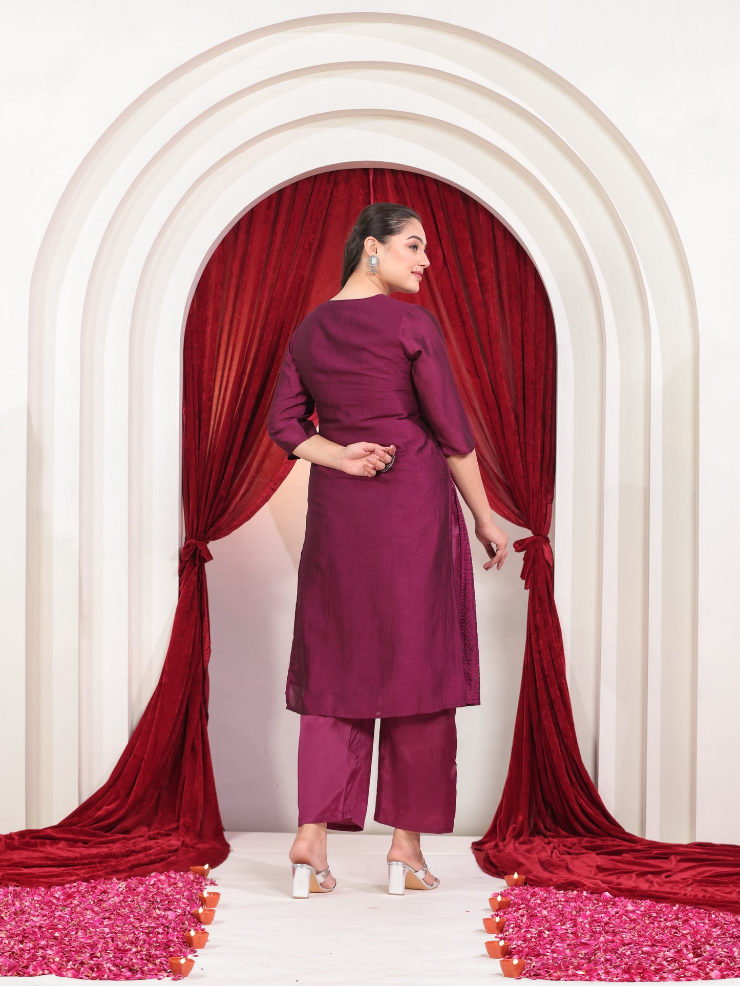 Embroidered Poly Silk Solid Straight Purple Kurta