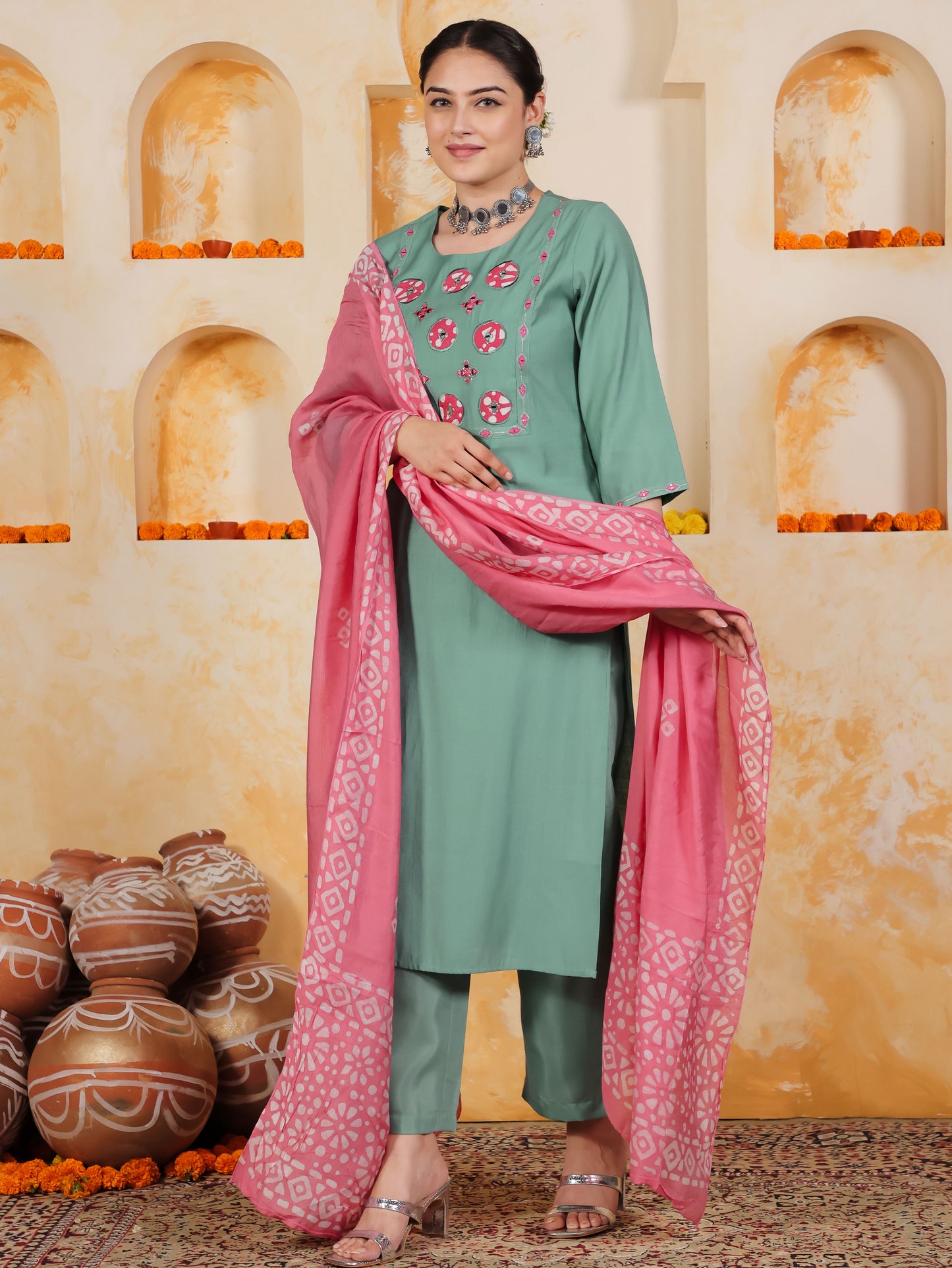 Embroidered Blended Silk Solid Straight Mint Green Kurta