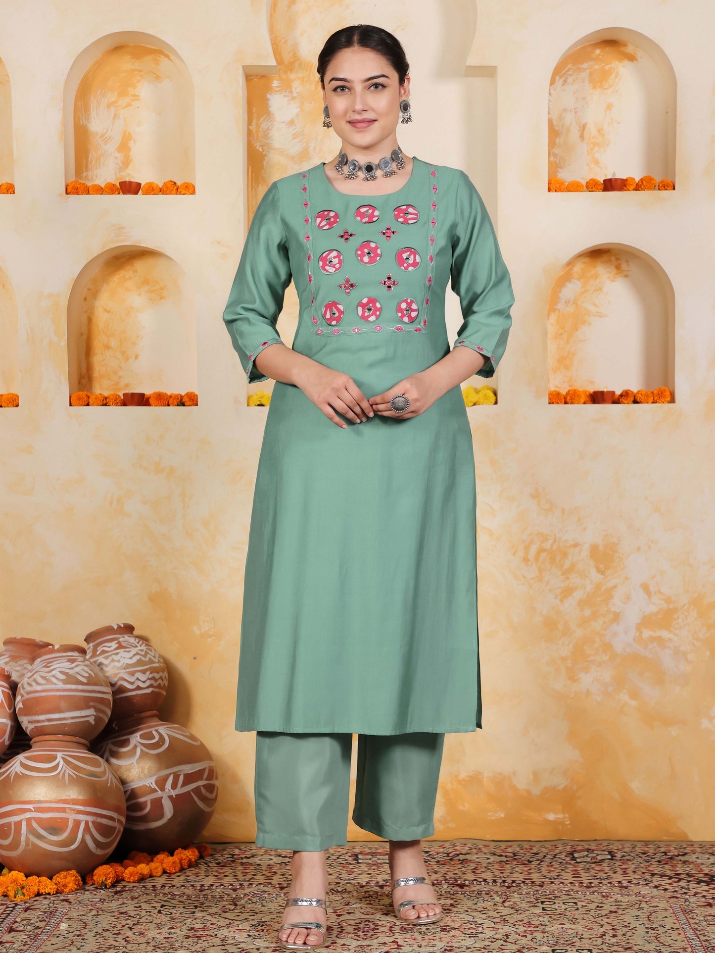 Embroidered Blended Silk Solid Straight Mint Green Kurta