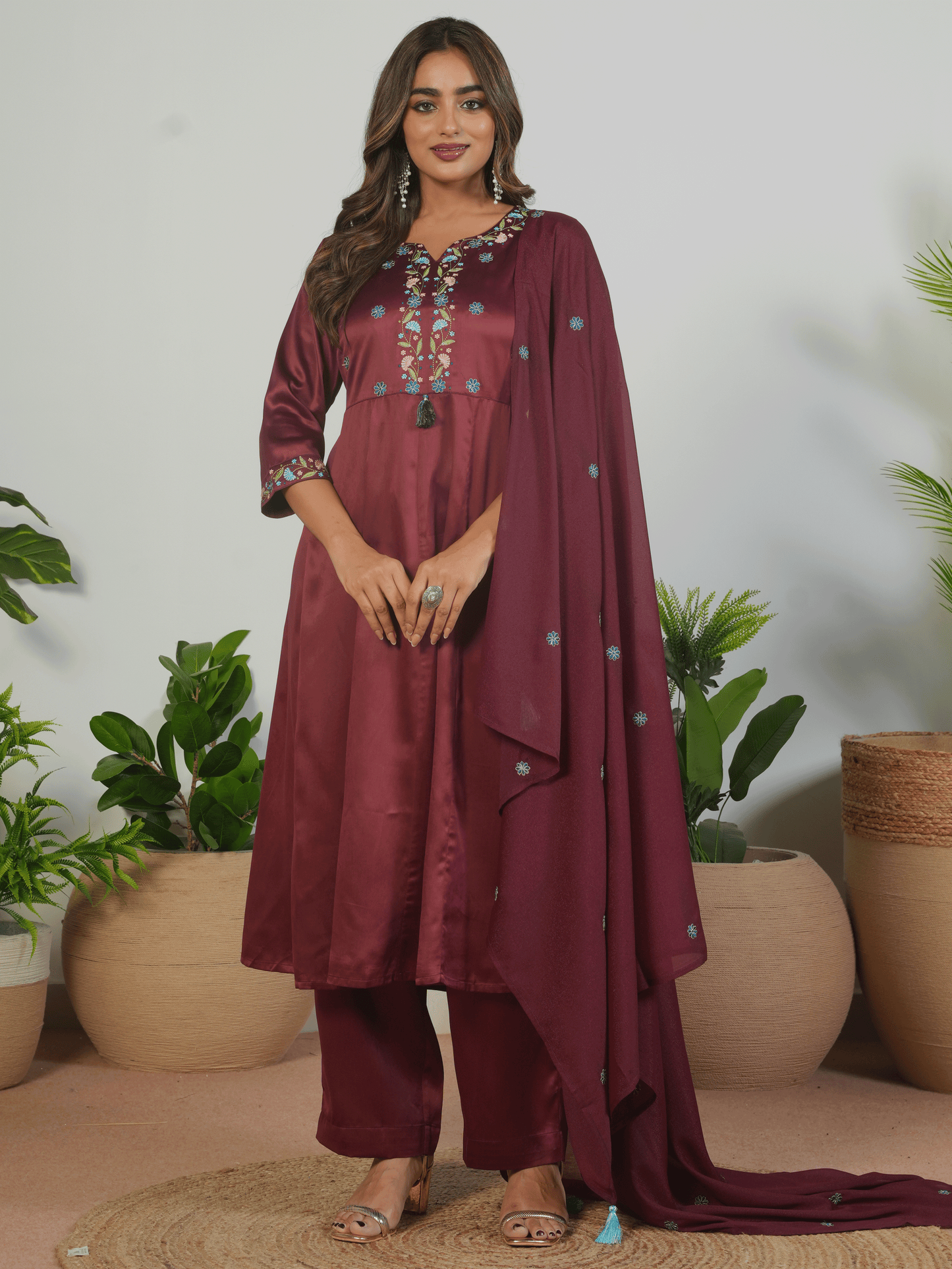 Embroidered Georgette Solid Maroon Dupatta
