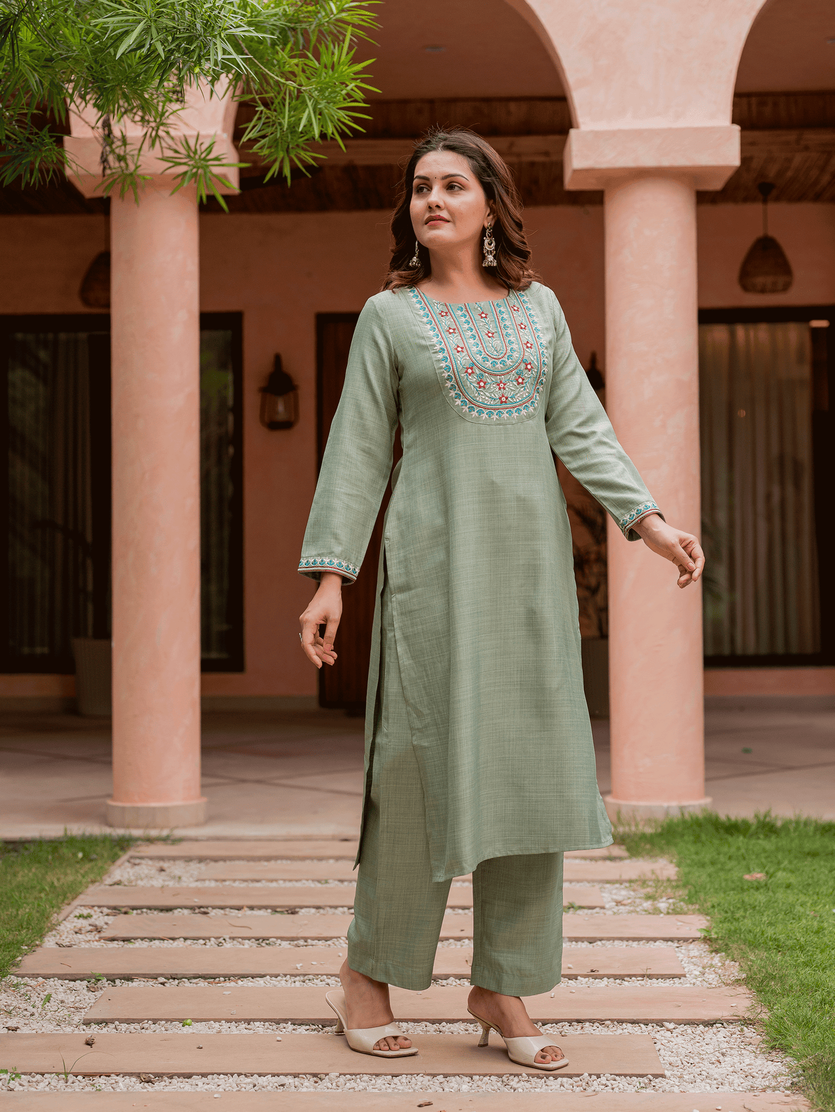 Embroidered Blended Silk Solid Straight Olive Kurta