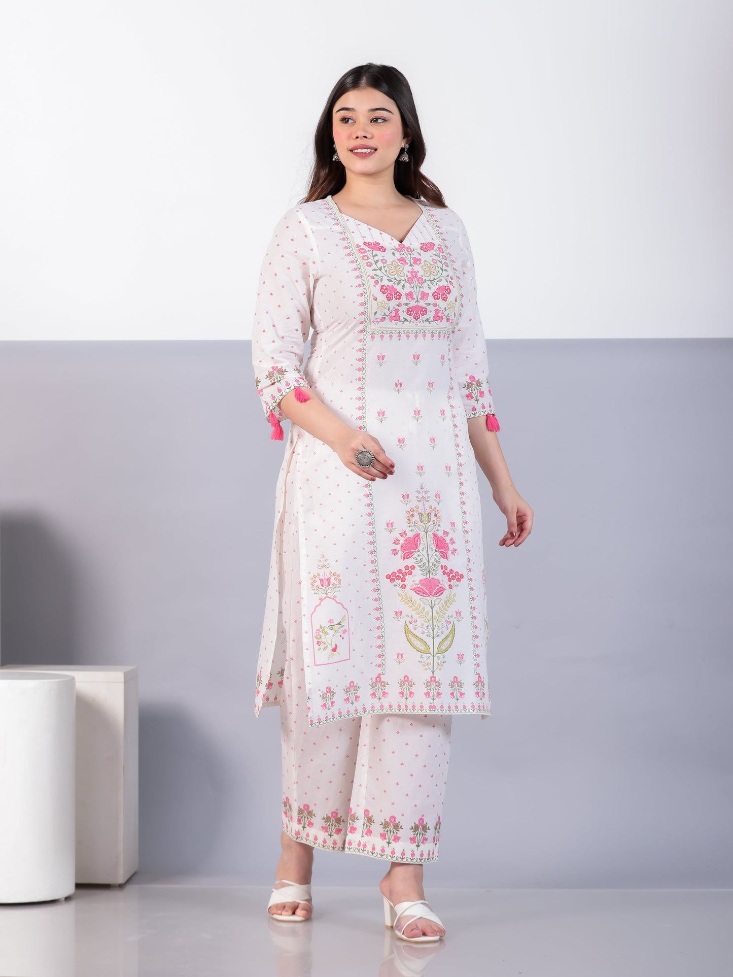 Embroidered Soft Cotton Floral Straight Off White Kurta