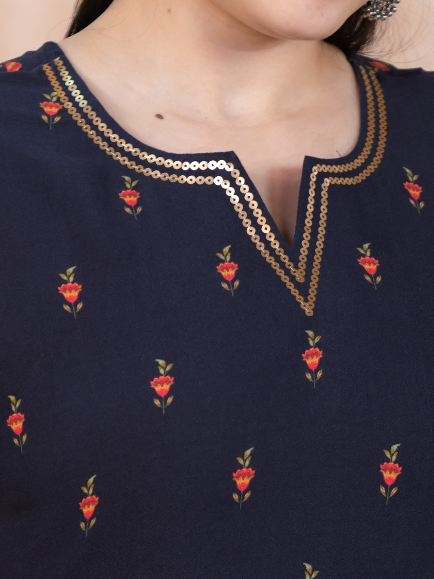 Embroidered Viscose Floral Straight Black Kurta
