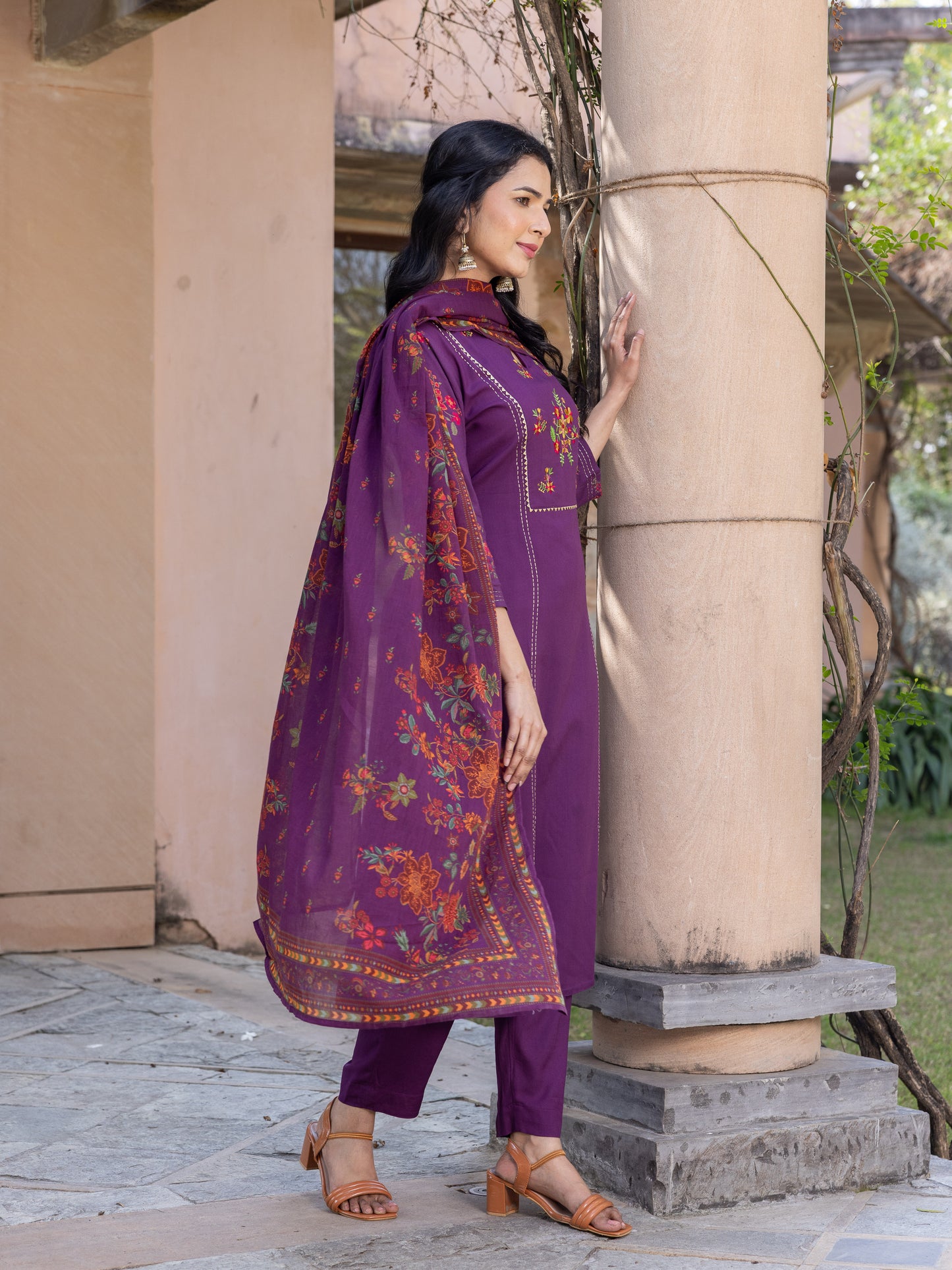 Embroidered Viscose Solid Straight Wine Kurta
