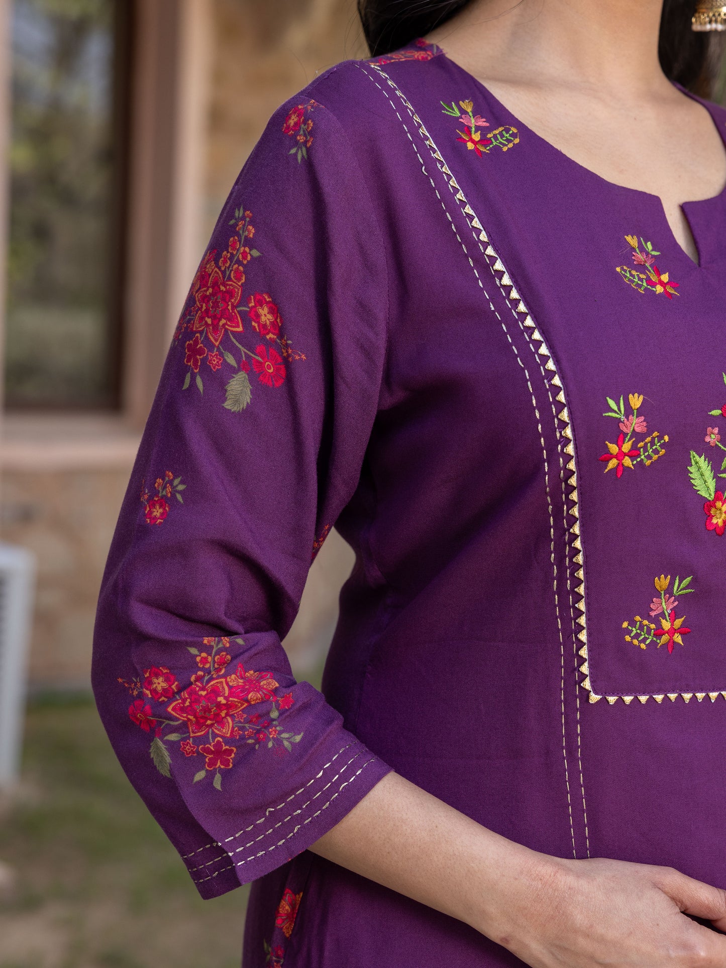 Embroidered Viscose Solid Straight Wine Kurta