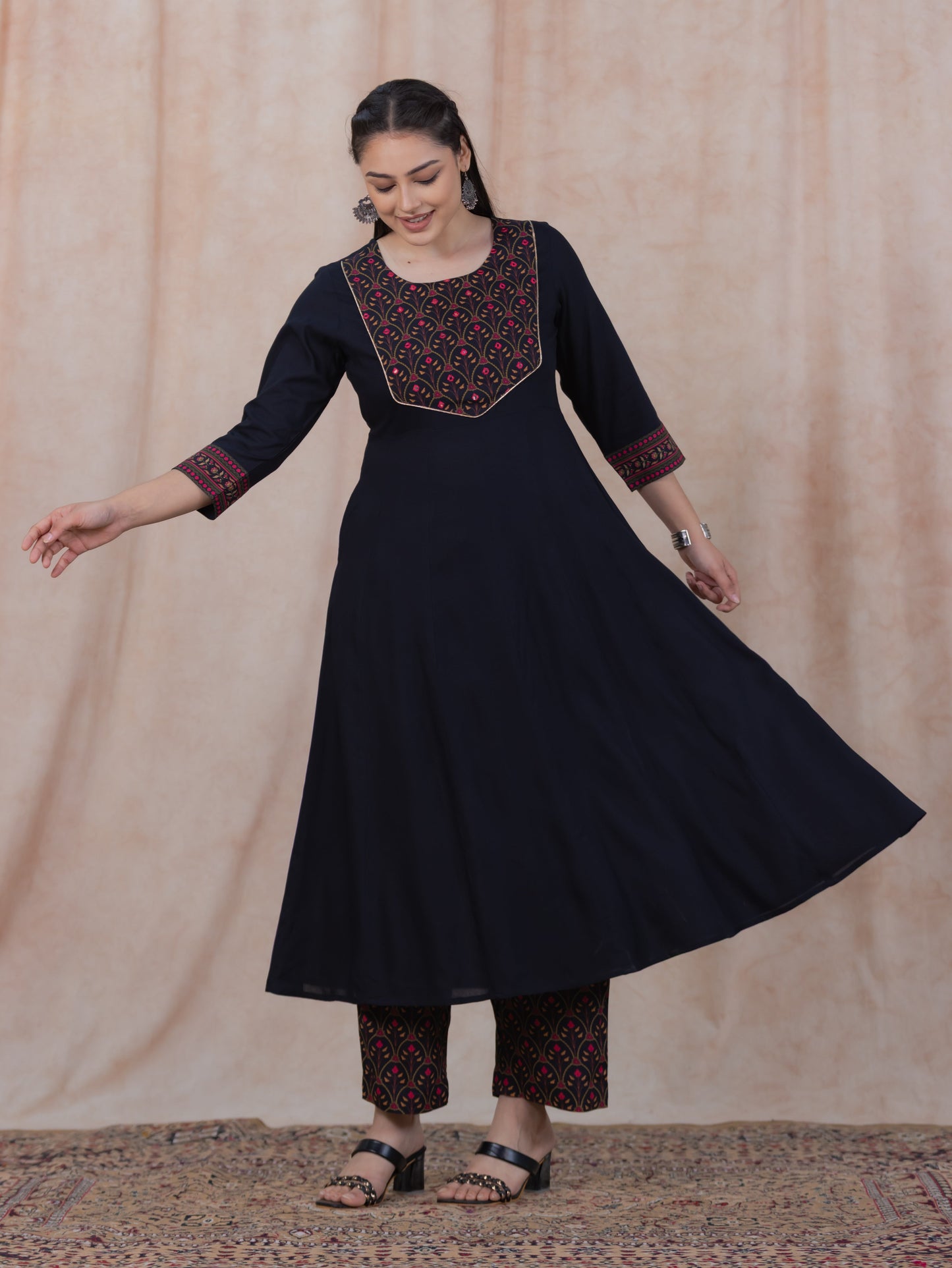 Viscose Solid Anarkali Black Kurta