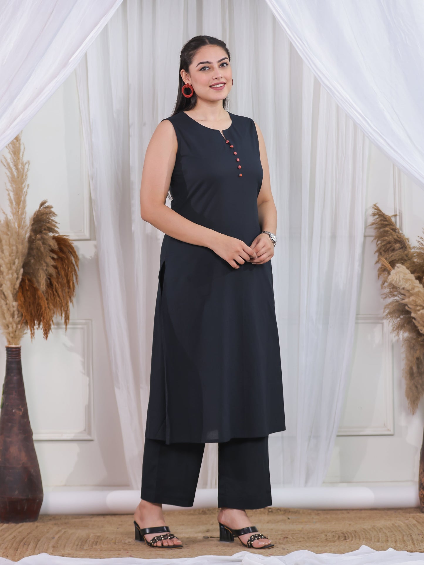 Soft Cotton Solid A-line Black Kurta