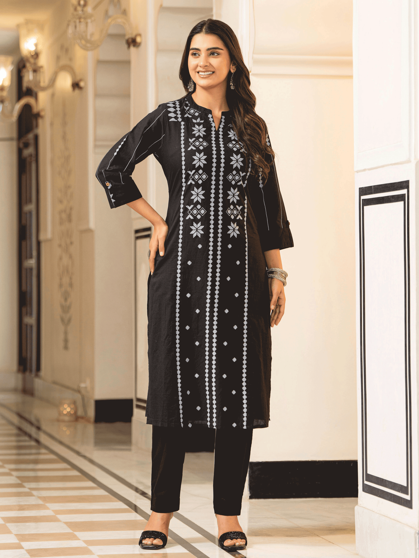 Soft Cotton Geometric Straight Black Kurta