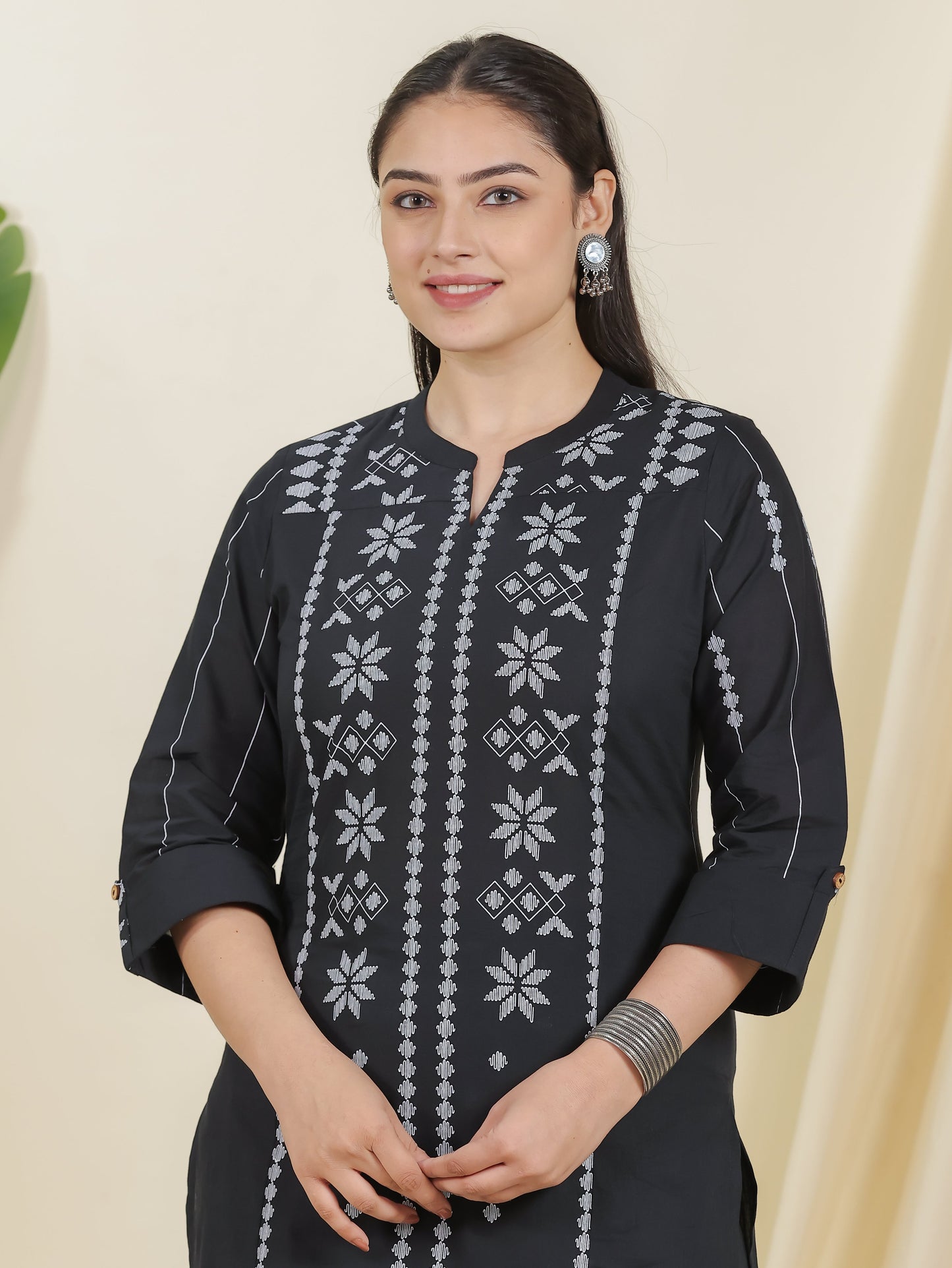 Soft Cotton Geometric Straight Black Kurta