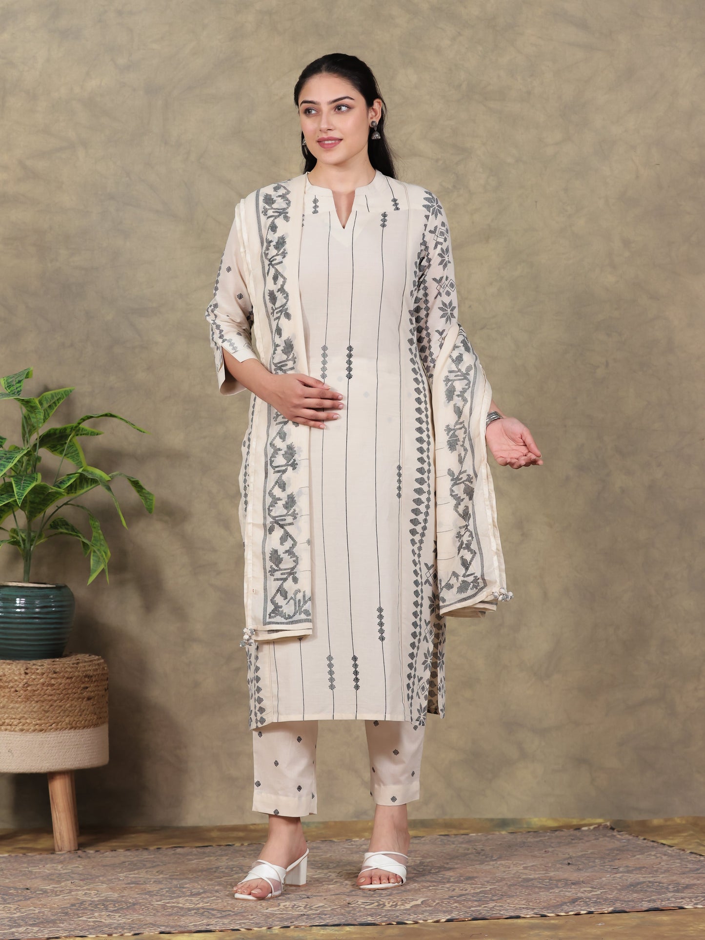 Cotton Voile Geometric Cream Dupatta