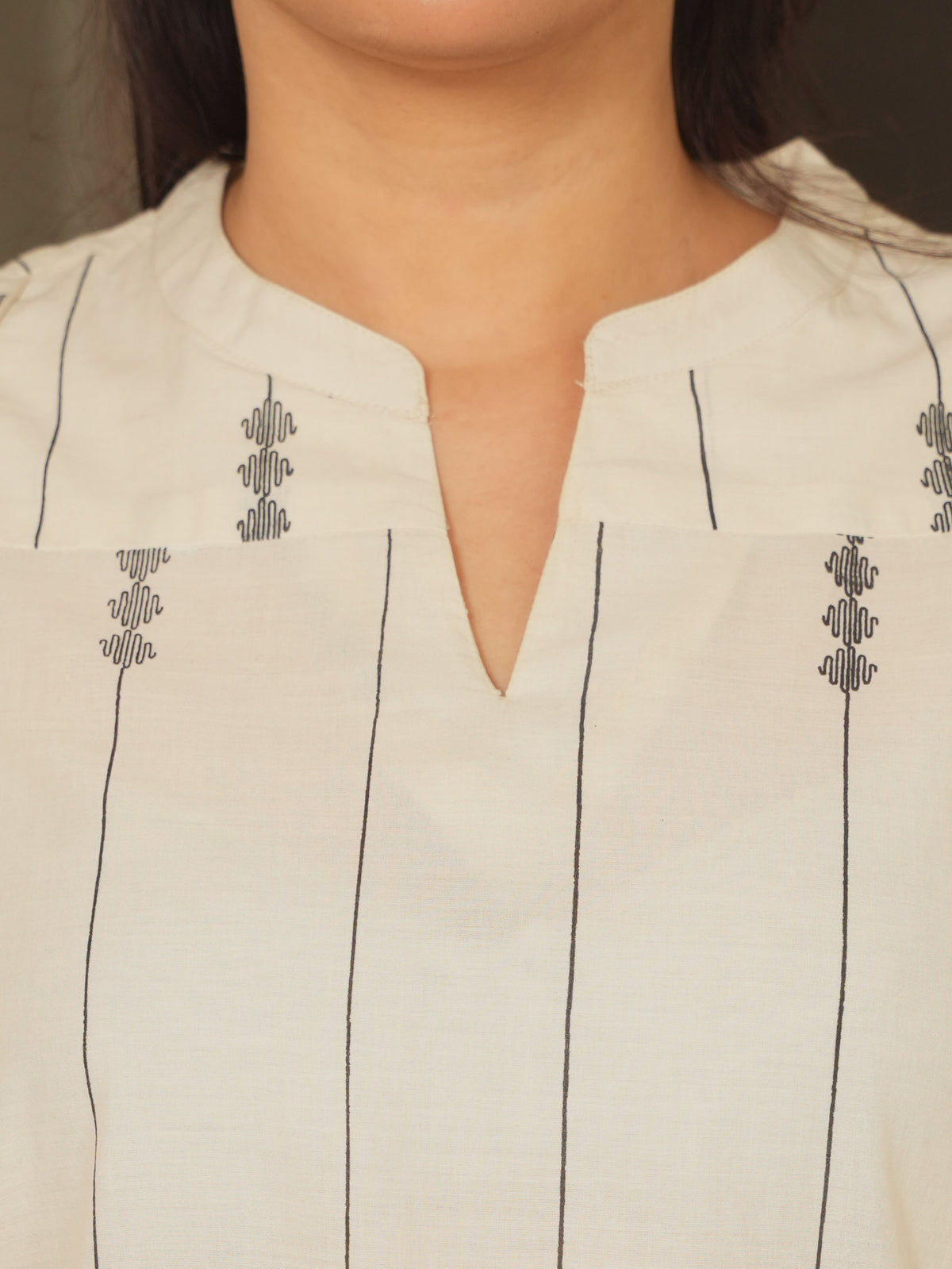 Soft Cotton Geometric Cream Tapered Kurta