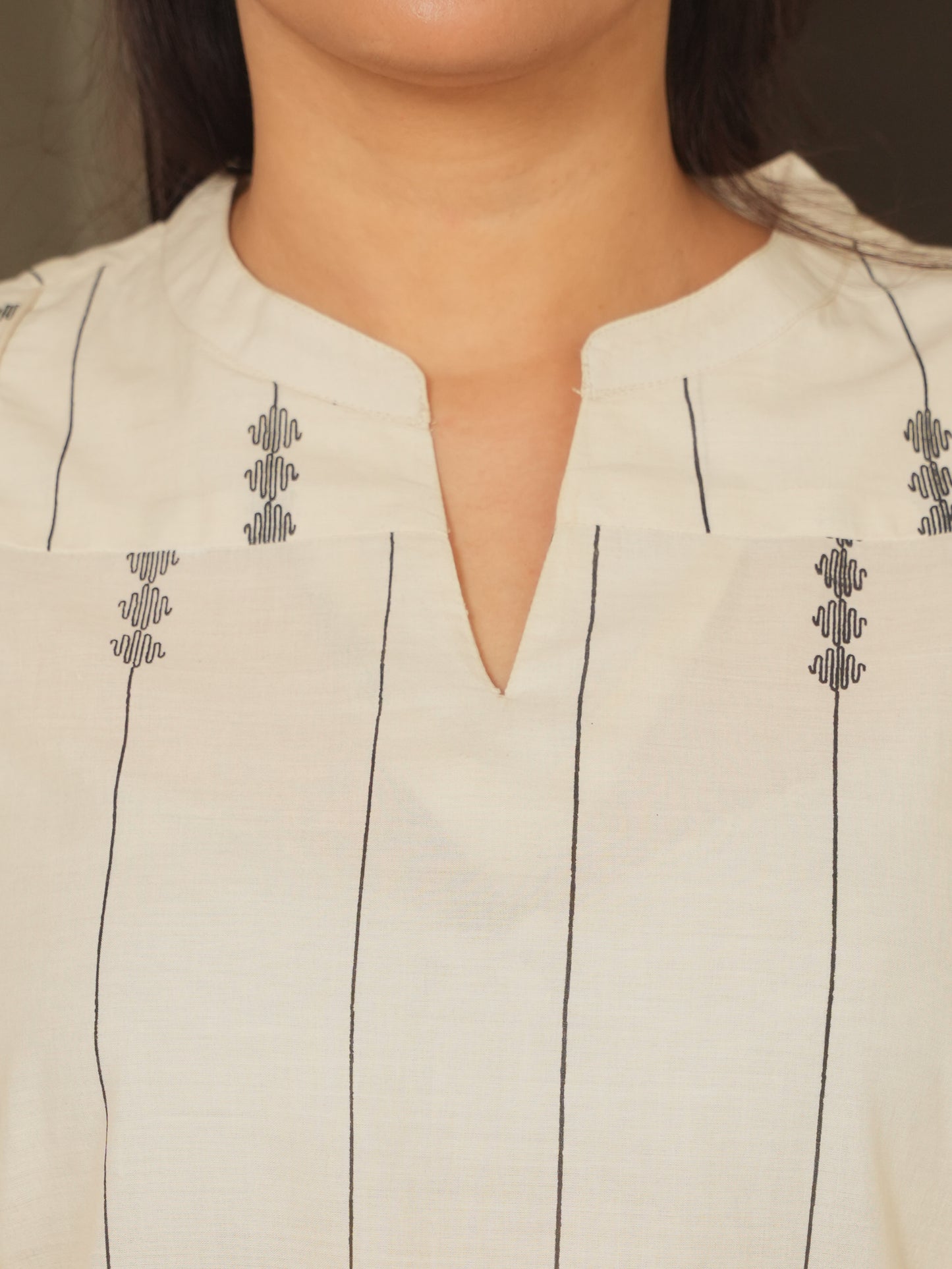 Soft Cotton Geometric Cream Tapered Kurta