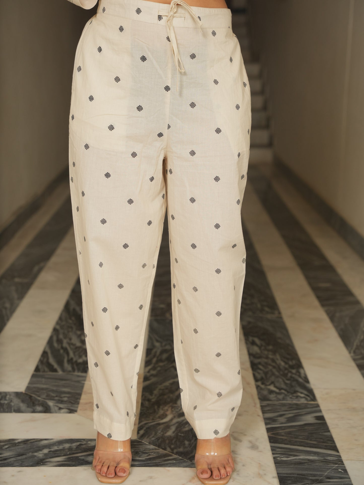 Soft Cotton Geometric Cream Tapered Kurta