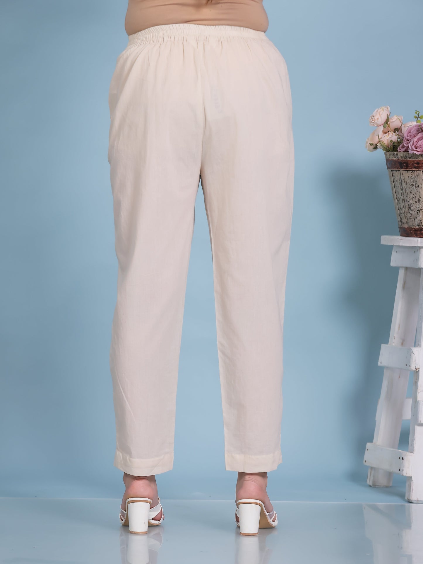 Soft Cotton Solid Cream Tapered Trousers