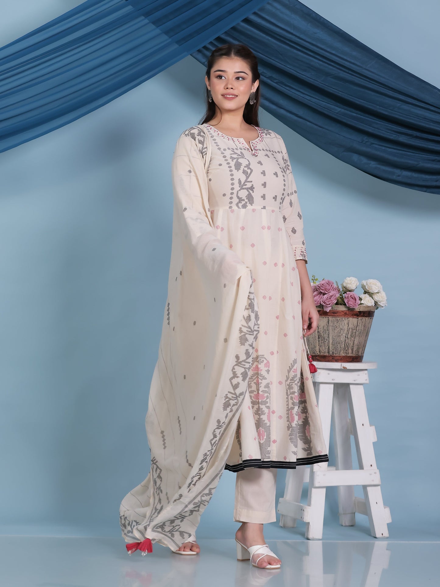 Cotton Voile Geometric Cream Dupatta
