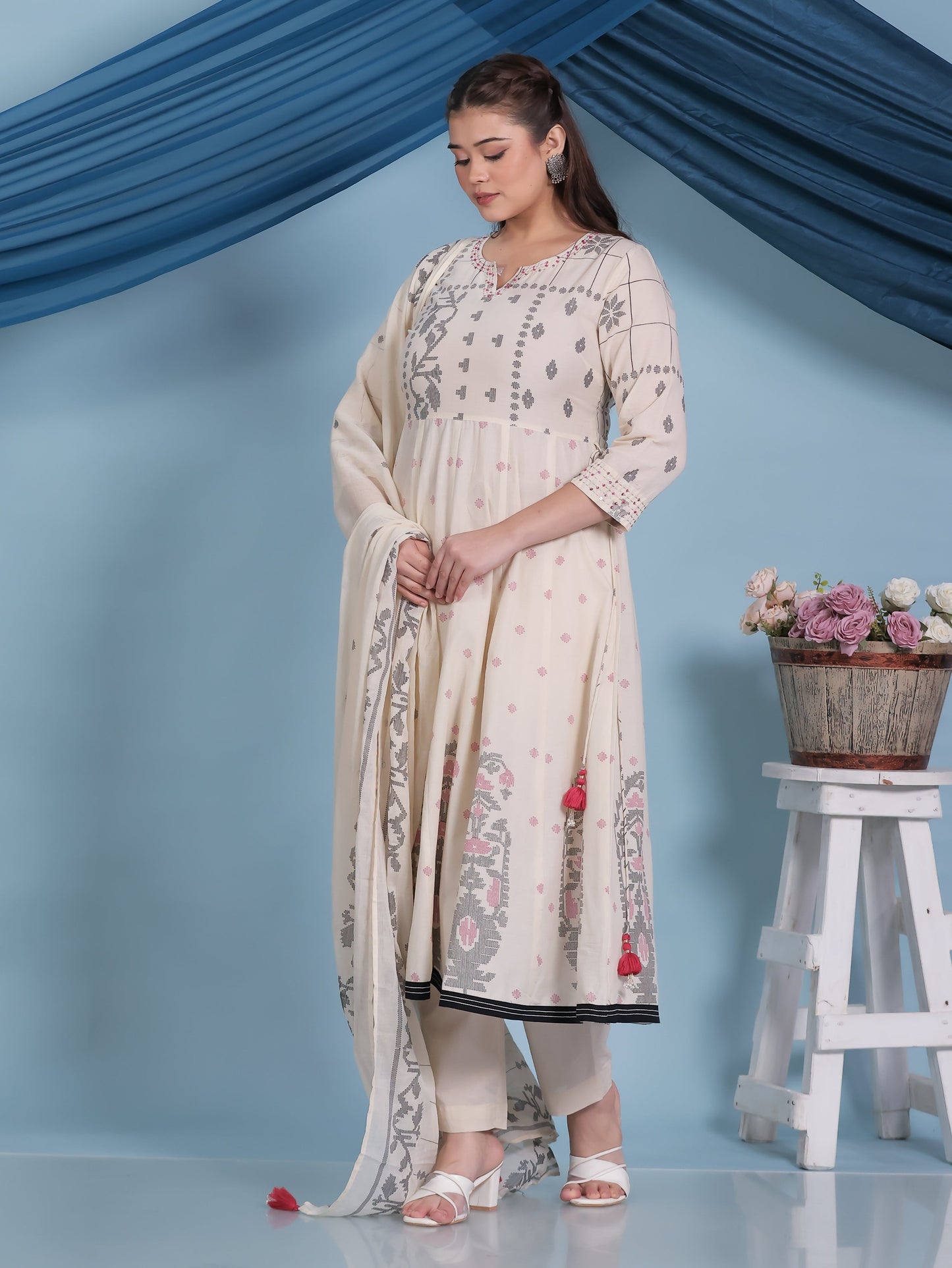 Cotton Voile Geometric Cream Dupatta