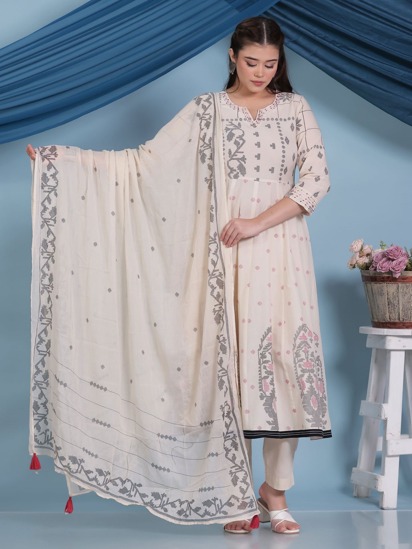 Soft Cotton Geometric Anarkali Cream Kurta