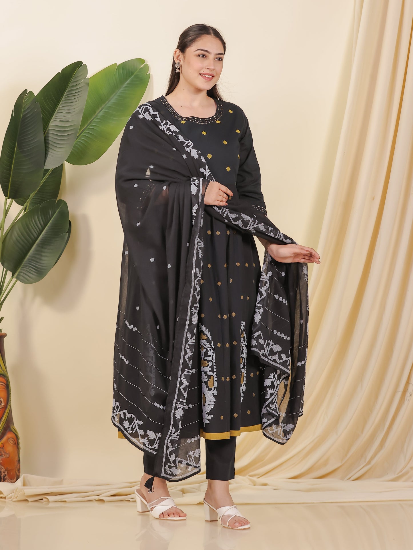 Cotton Voile Geometric Black Dupatta