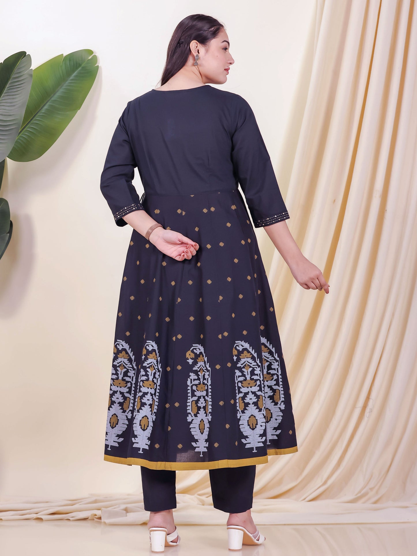 Embroidered Soft Cotton Geometric Anarkali Black Kurta