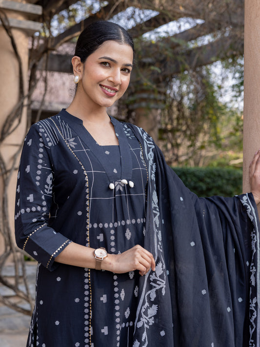 Soft Cotton Geometric Flared Black Kurta