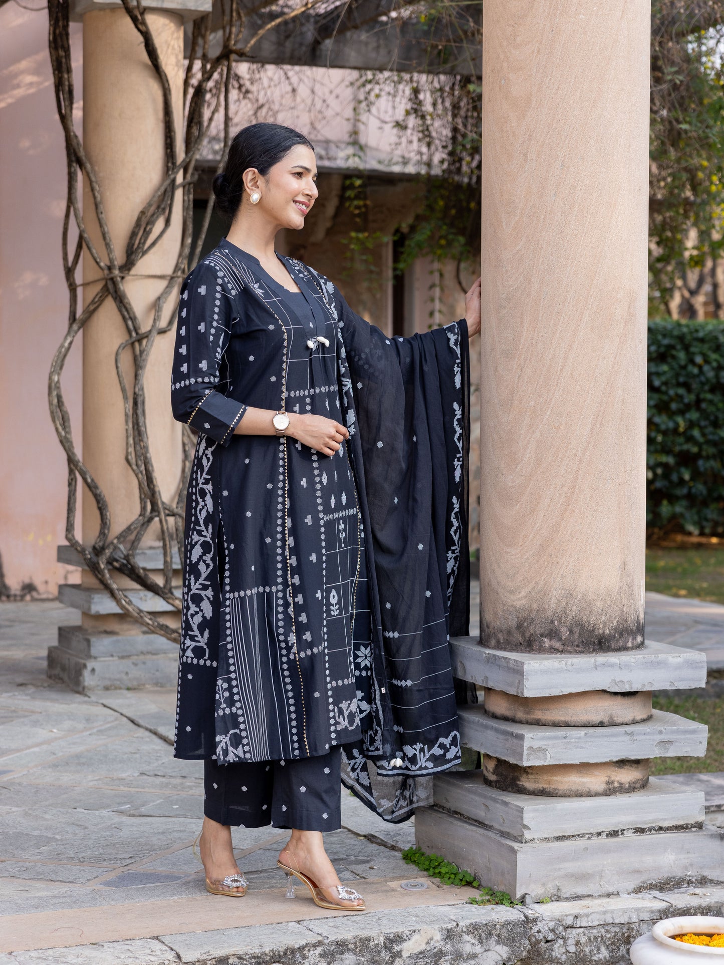 Soft Cotton Geometric Flared Black Kurta