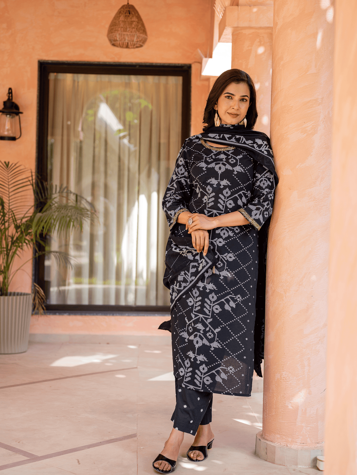 Cotton Voile Geometric Black Dupatta