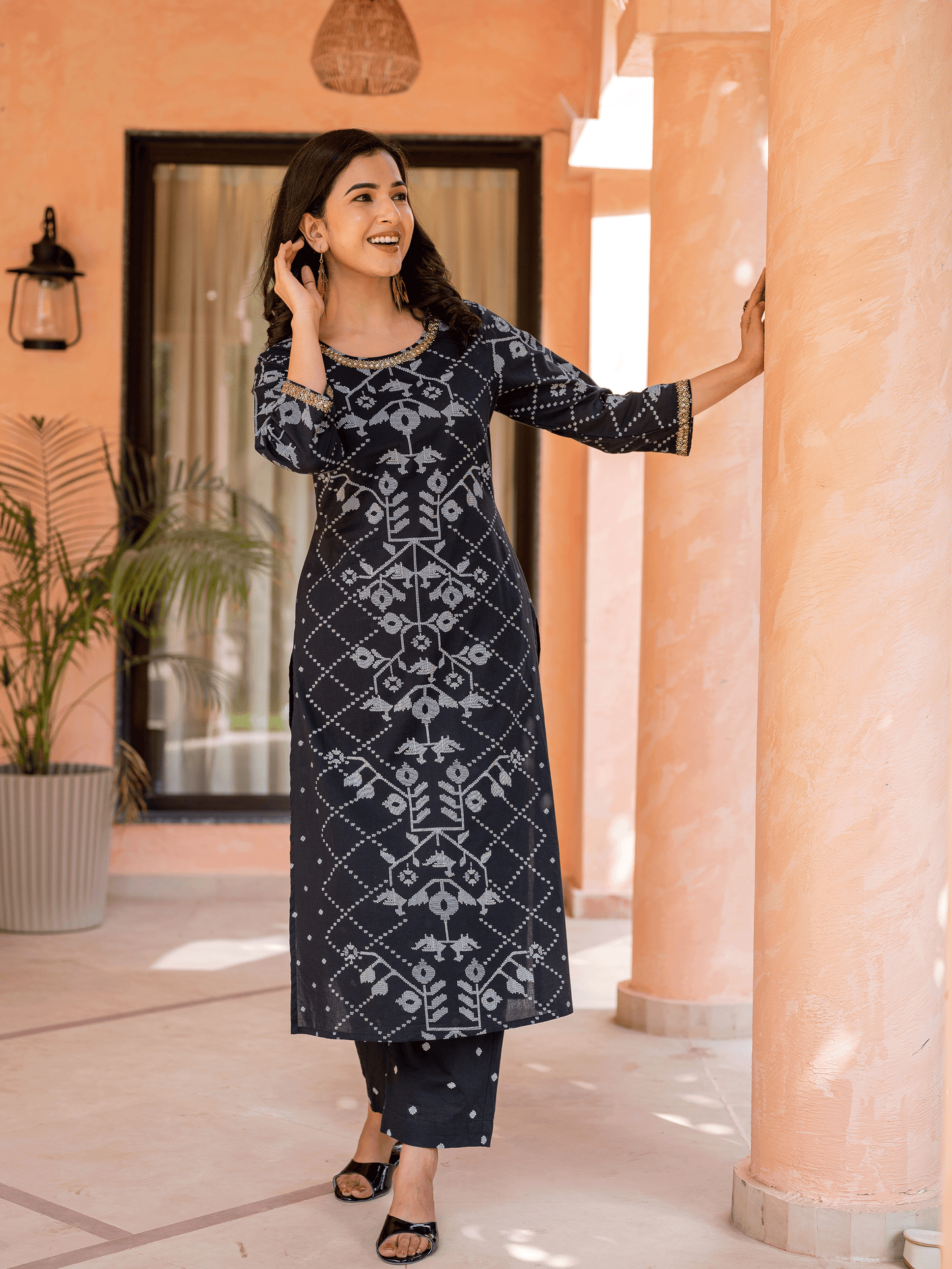 Soft Cotton Geometric Straight Black Kurta