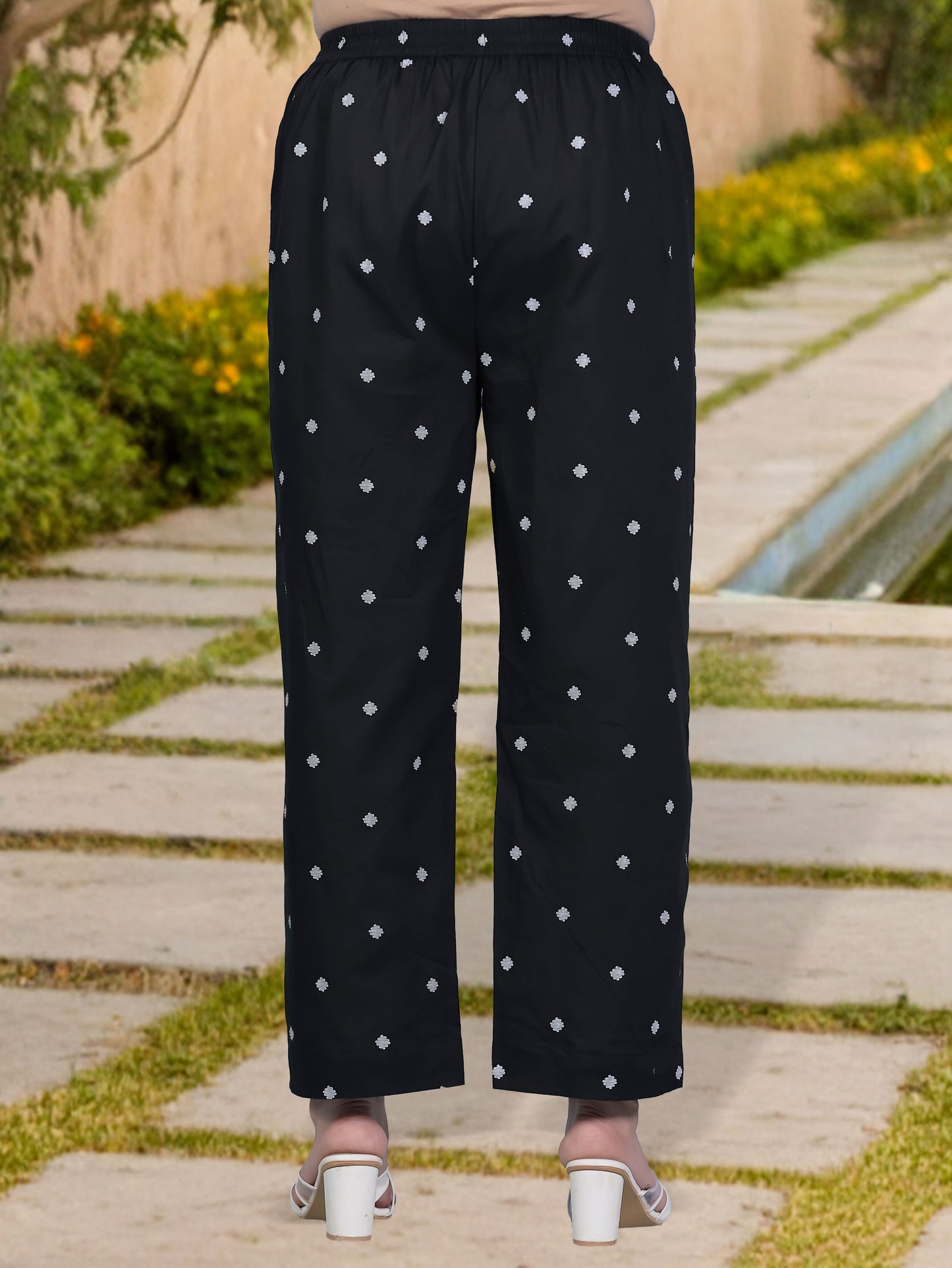 Soft Cotton Geometric Straight Black Kurta