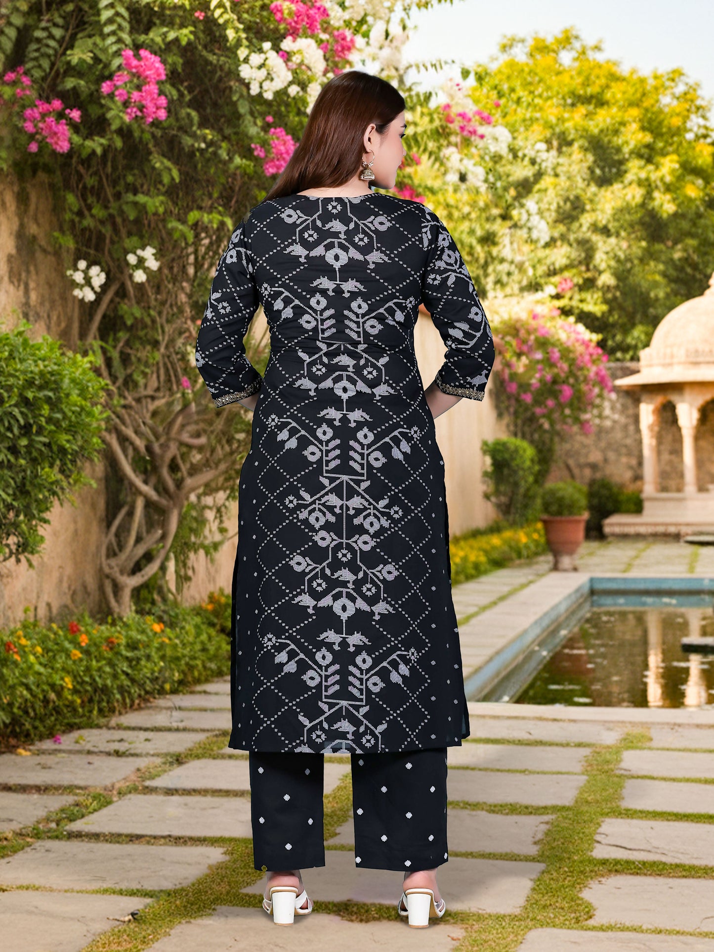 Soft Cotton Geometric Straight Black Kurta