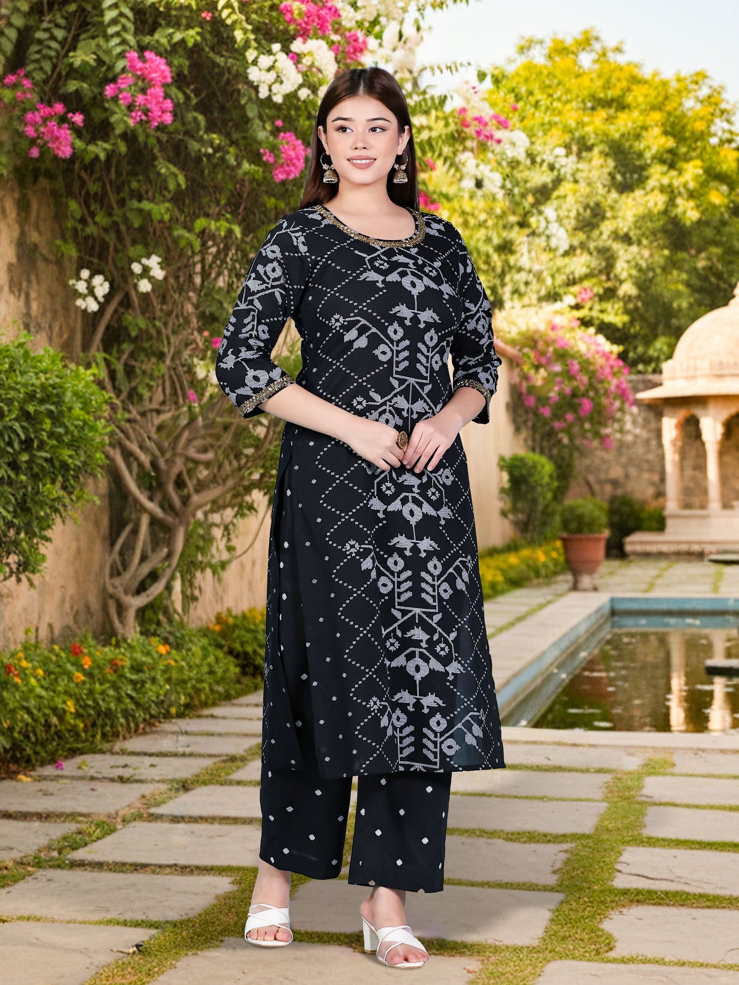 Soft Cotton Geometric Straight Black Kurta