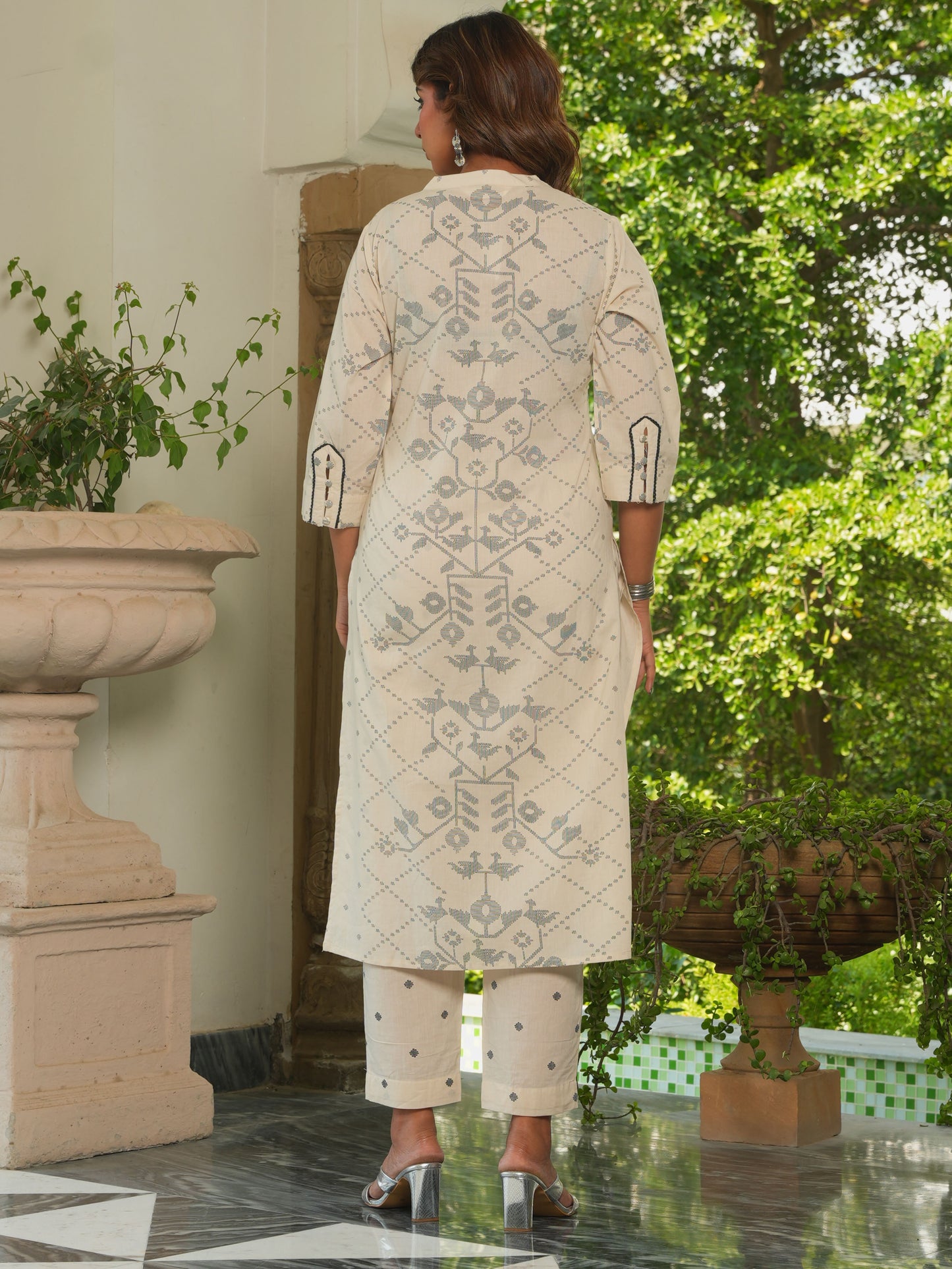 Soft Cotton Geometric Straight Beige Kurta