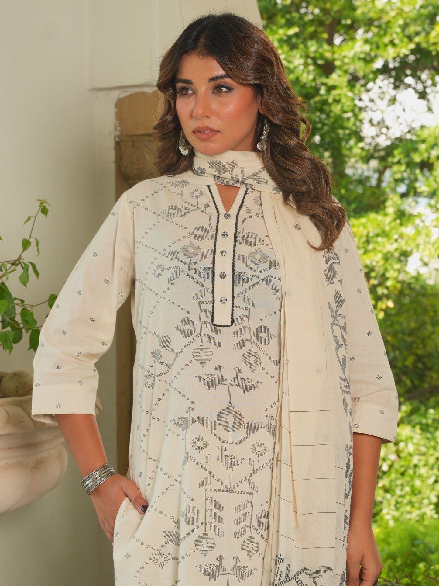 Soft Cotton Geometric Straight Beige Kurta