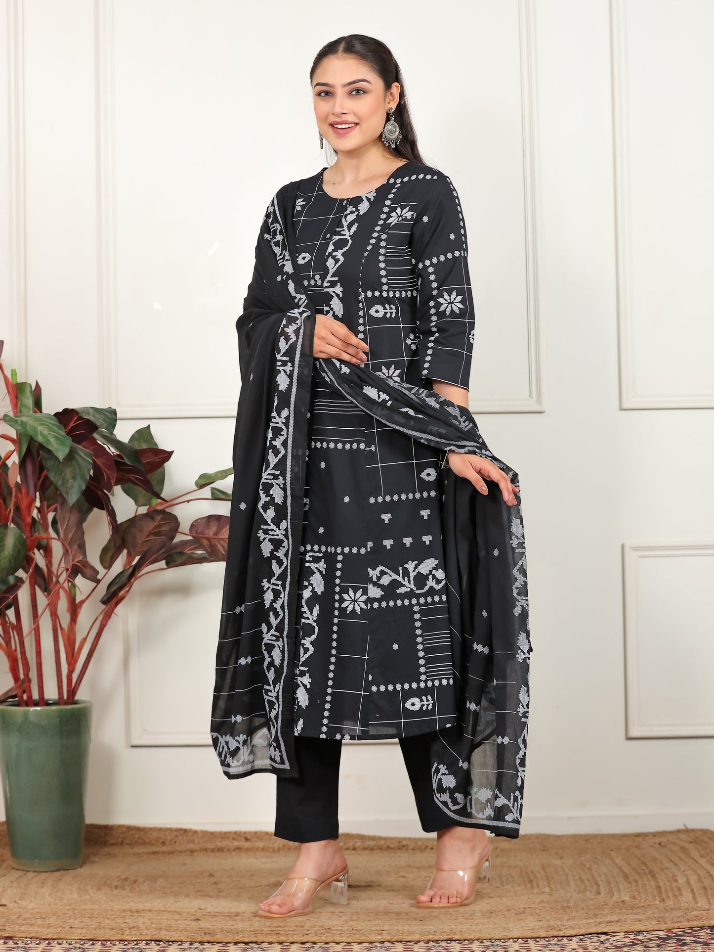 Cotton Voile Geometric Black Dupatta