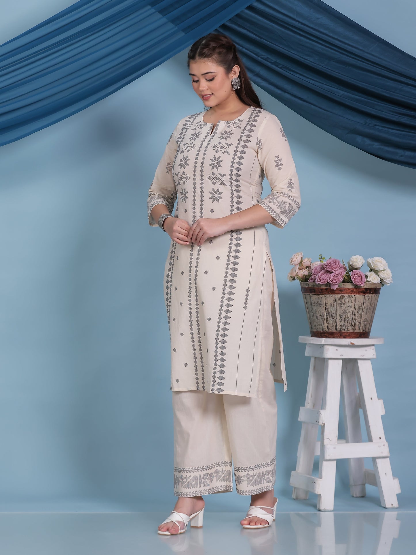 Soft Cotton Geometric Straight Cream Kurta
