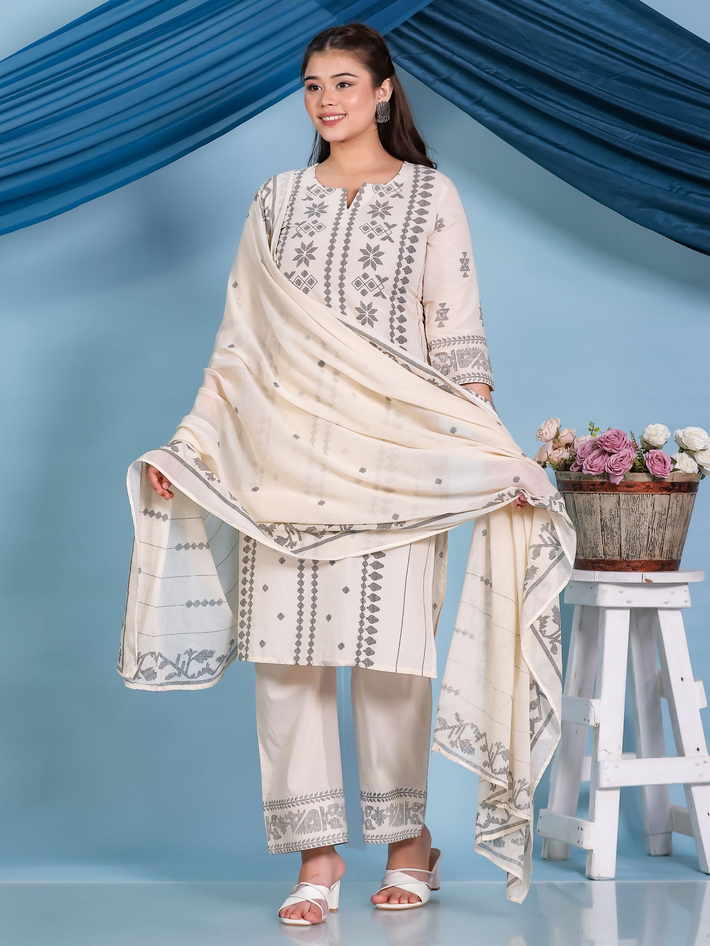 Soft Cotton Geometric Straight Cream Kurta