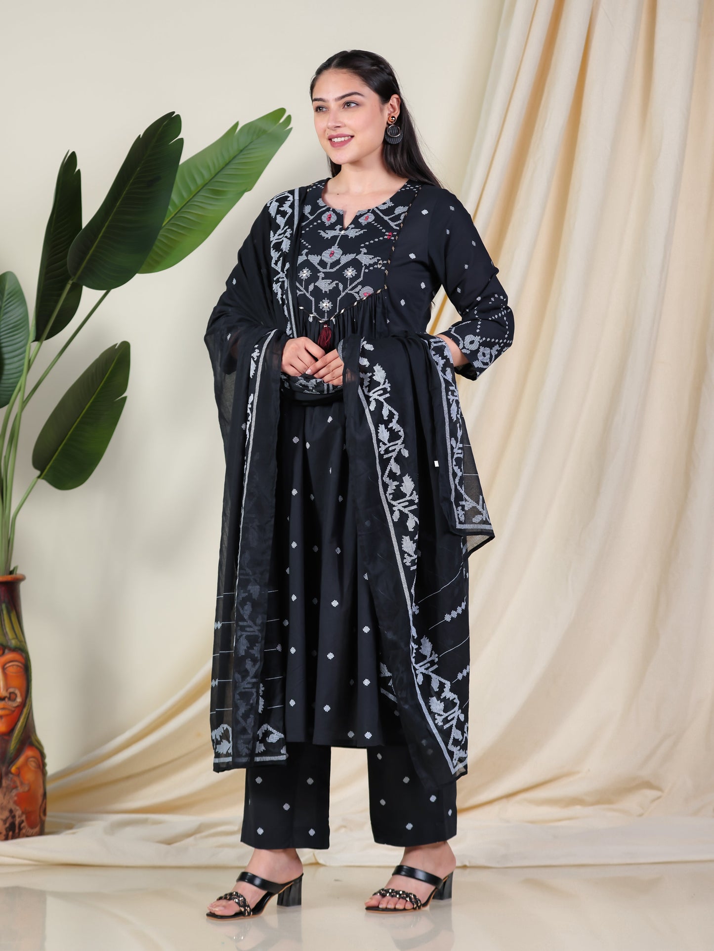 Cotton Voile Geometric Black Dupatta