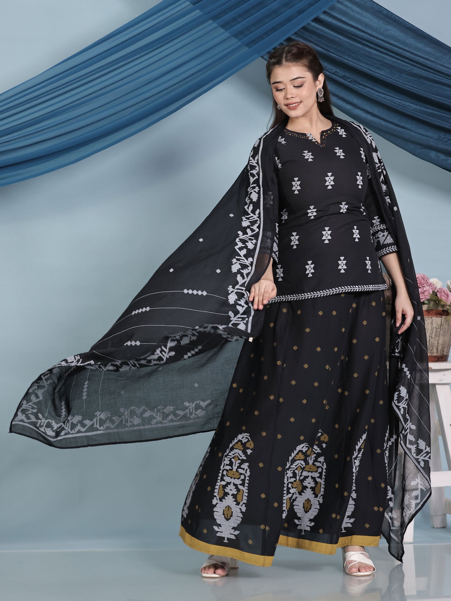 Embroidered Soft Cotton Geometric Straight Black Kurta