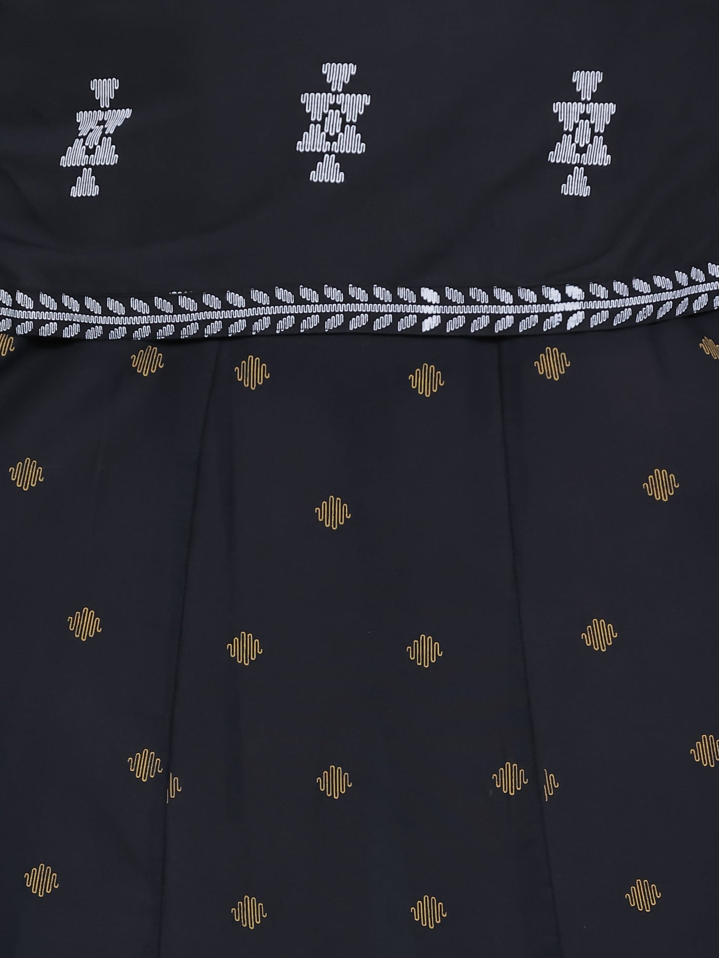Embroidered Soft Cotton Geometric Straight Black Kurta