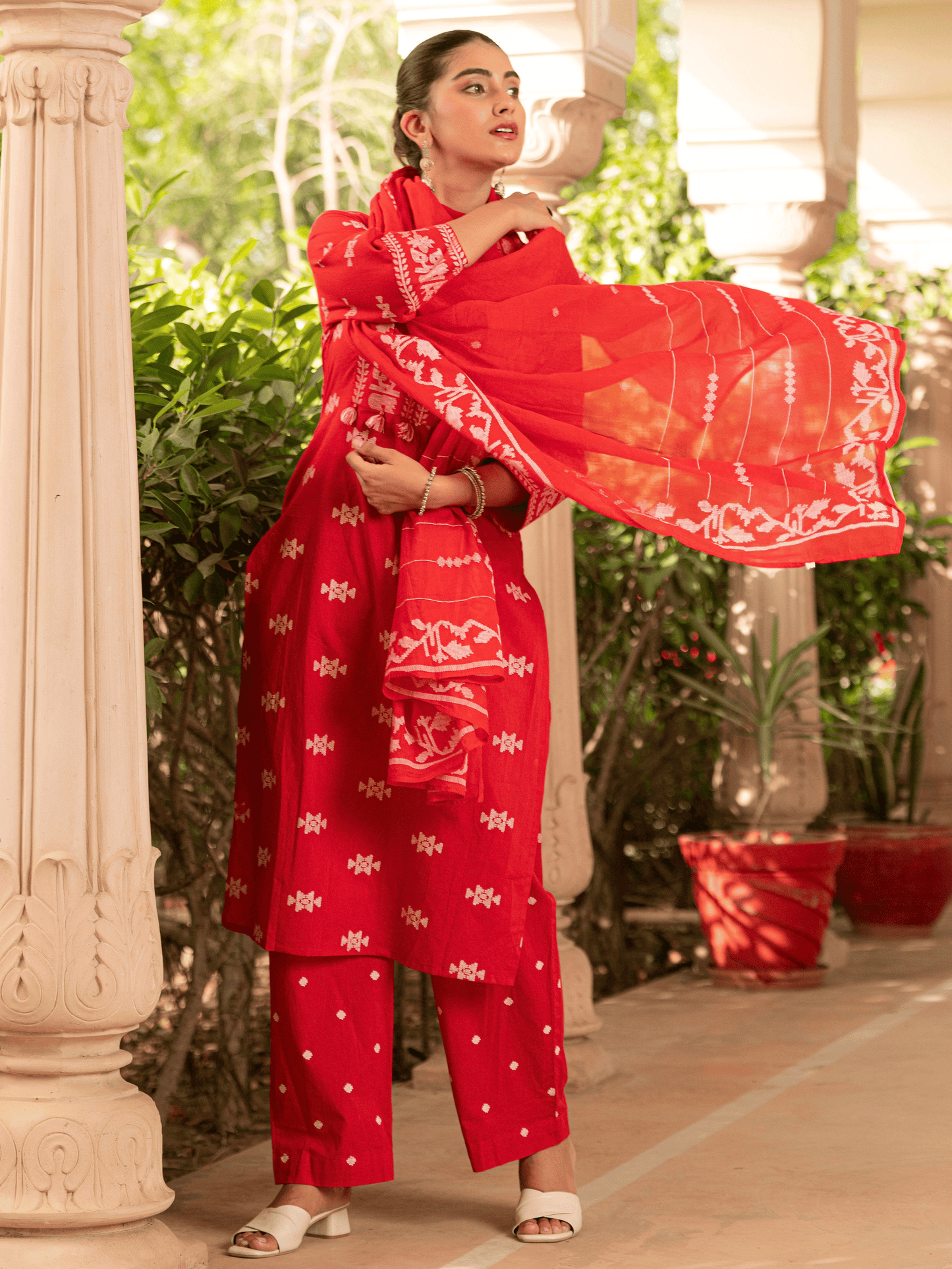 Cotton Voile Geometric Red Dupatta