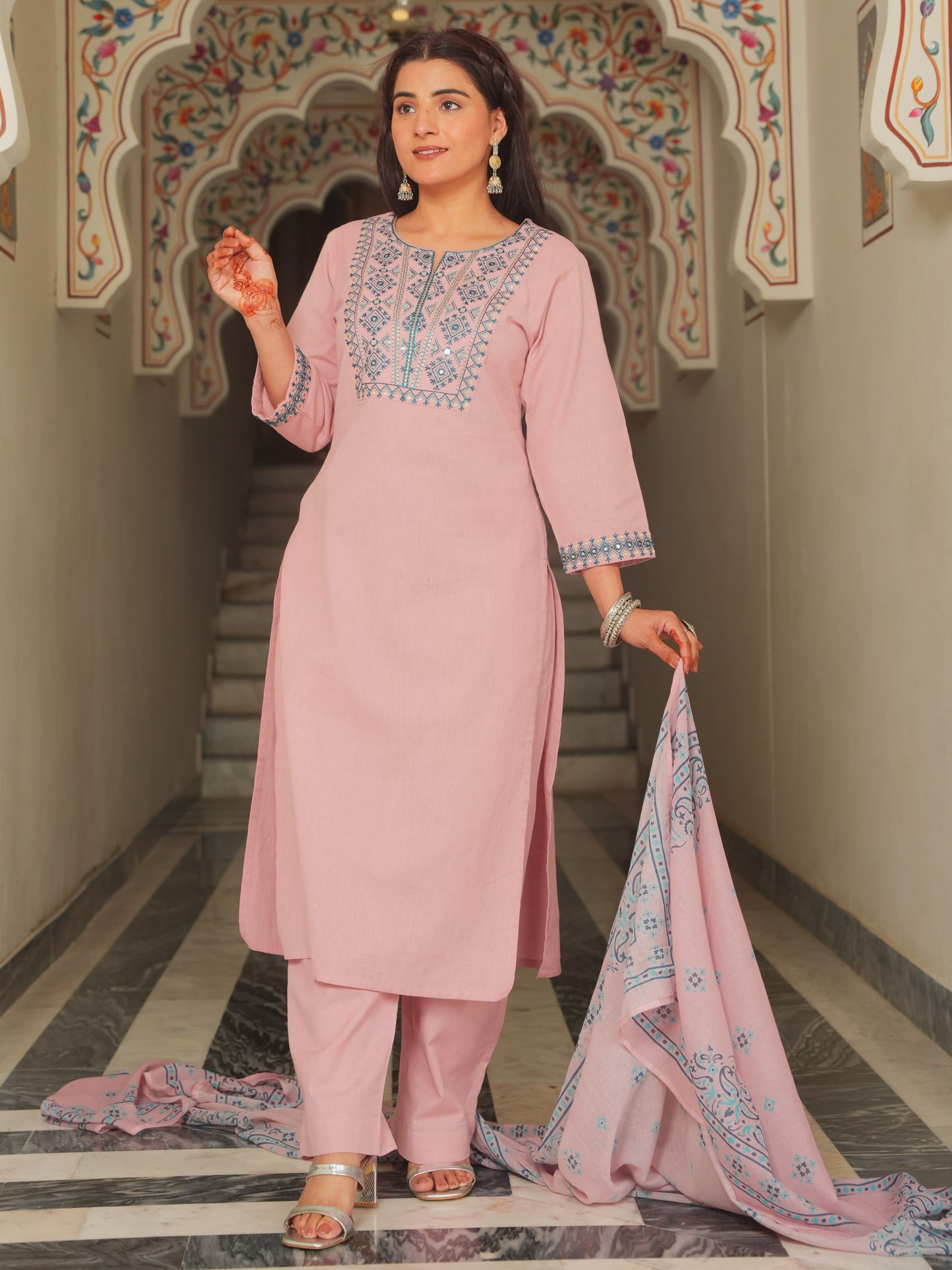 Embroidered Linen Cotton Solid Straight Peach Kurta