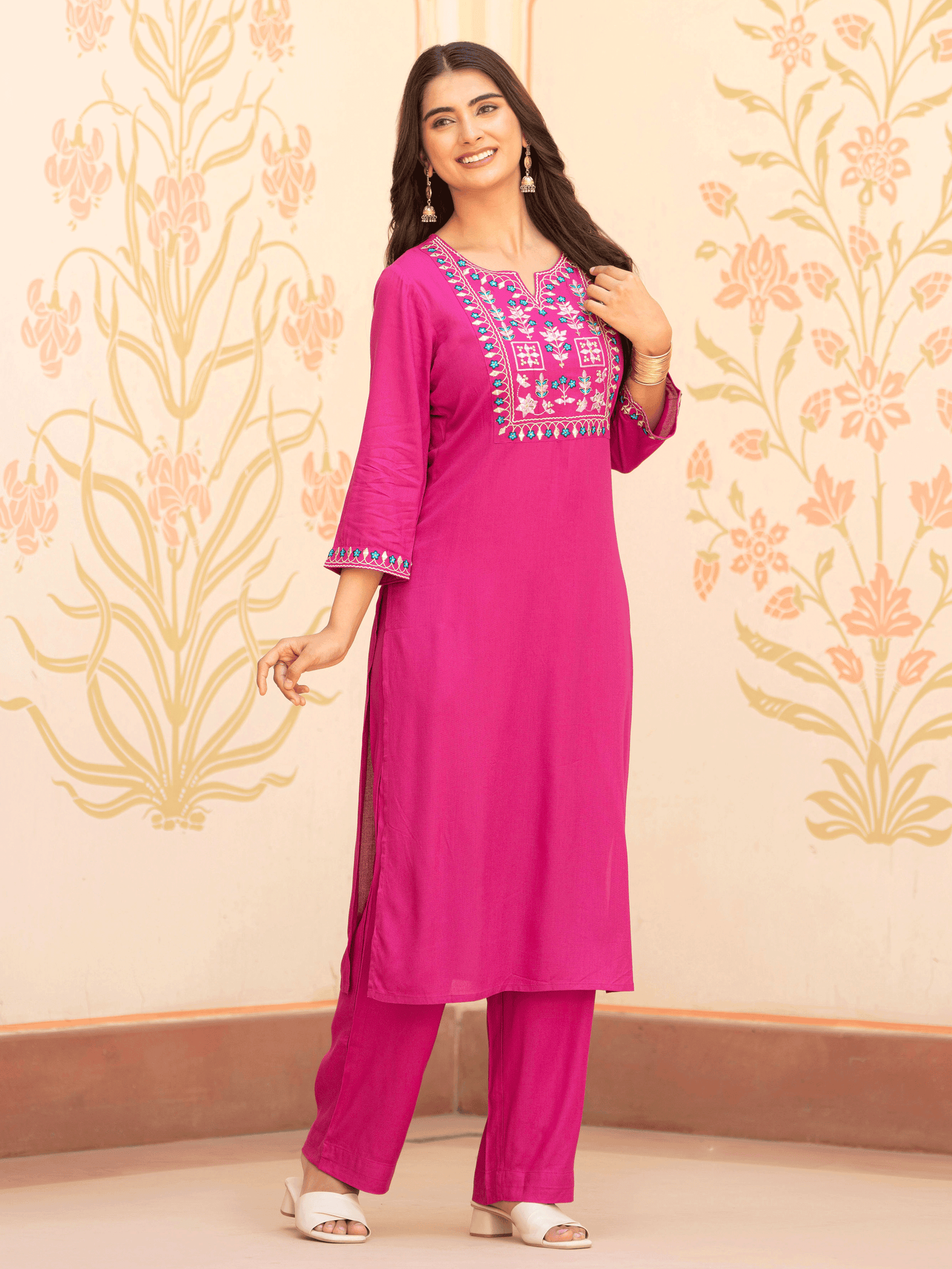 Embroidered Viscose Solid Straight Pink Kurta