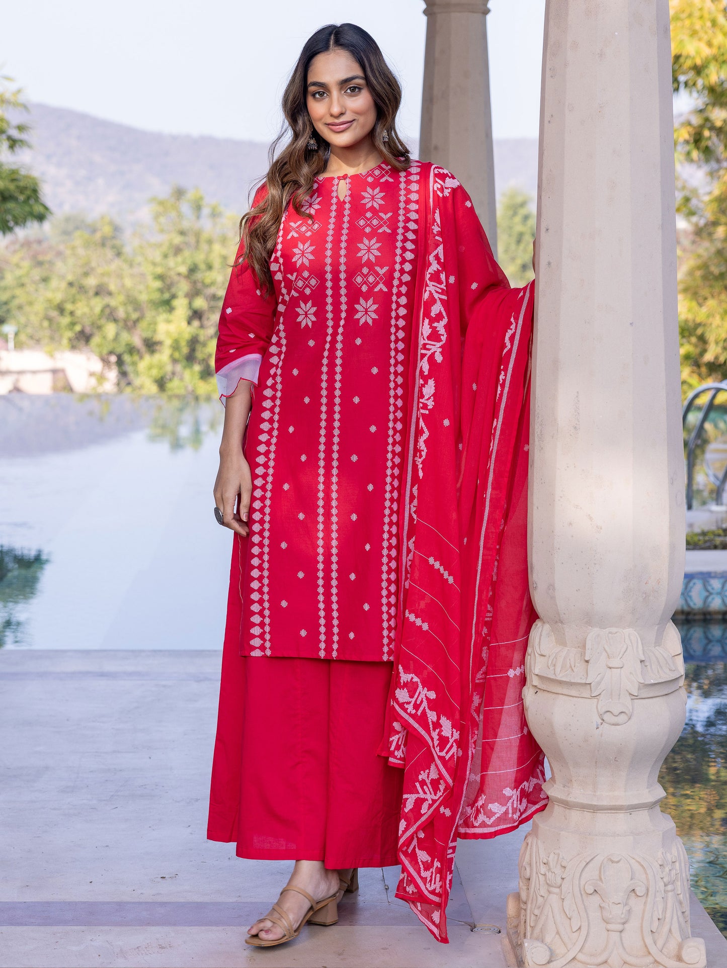 Cotton Voile Geometric Red Dupatta