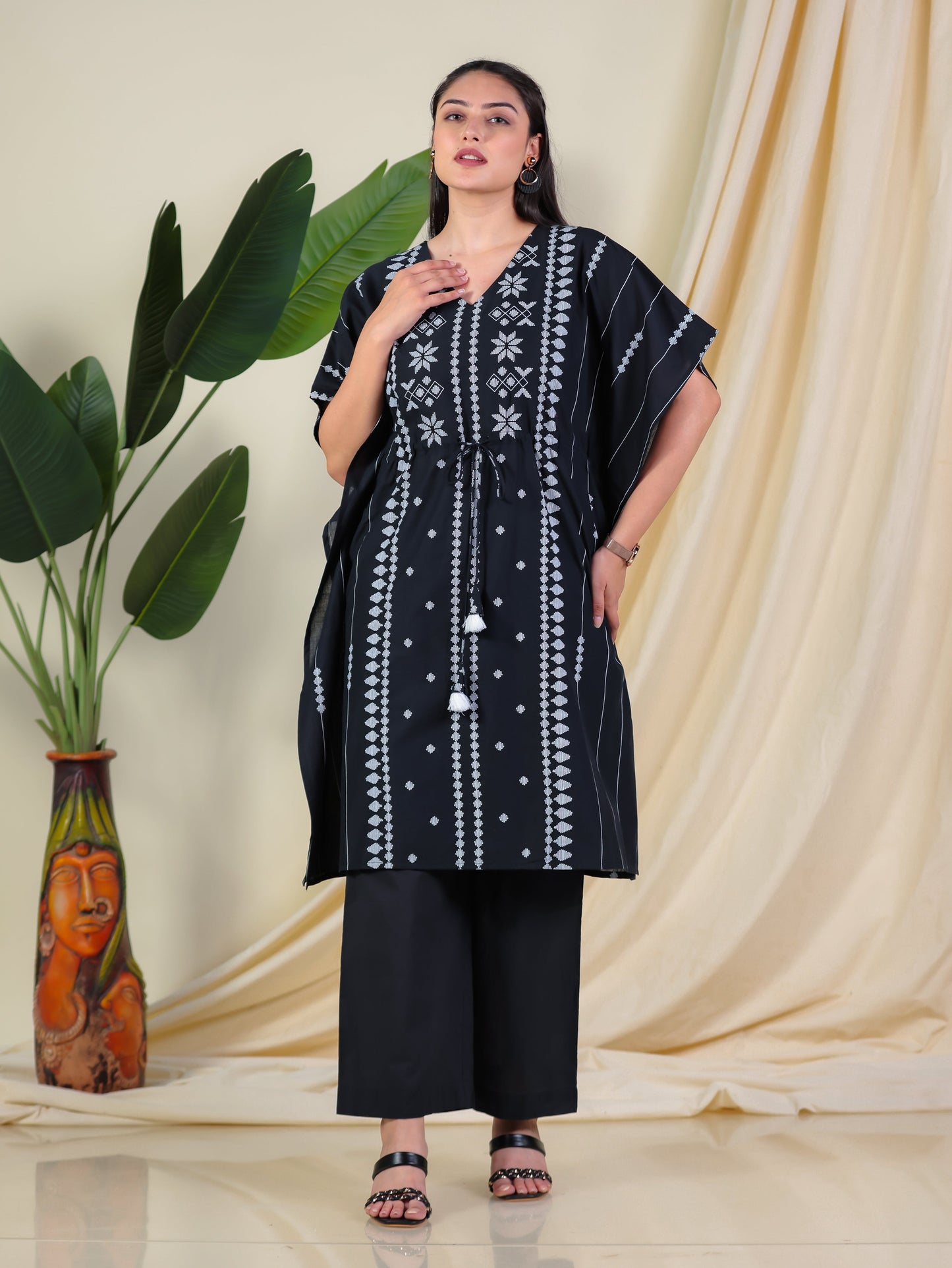 Soft Cotton Placement Print Kaftan Black Kurta (With Necklace)