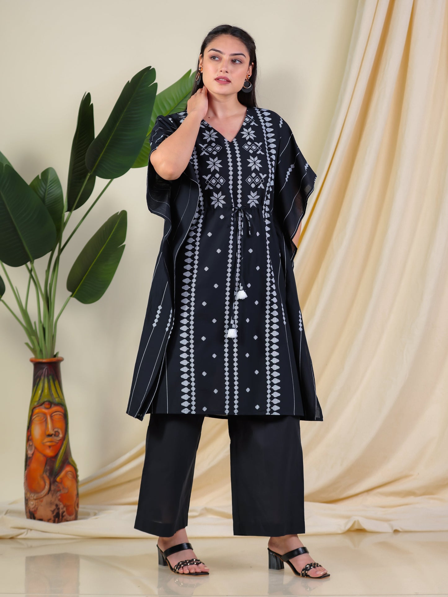 Soft Cotton Placement Print Kaftan Black Kurta (With Necklace)