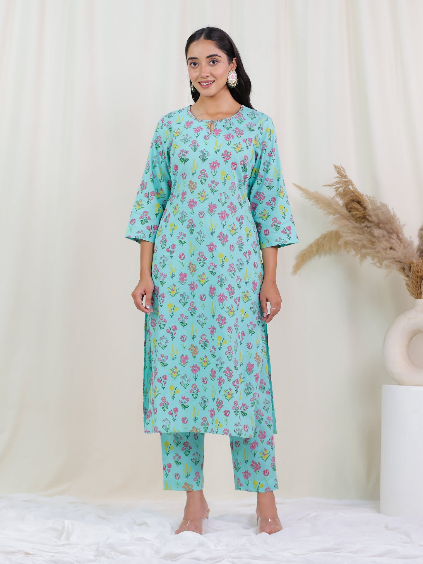 Embroidered Soft Cotton Floral Straight Mint Green Kurta