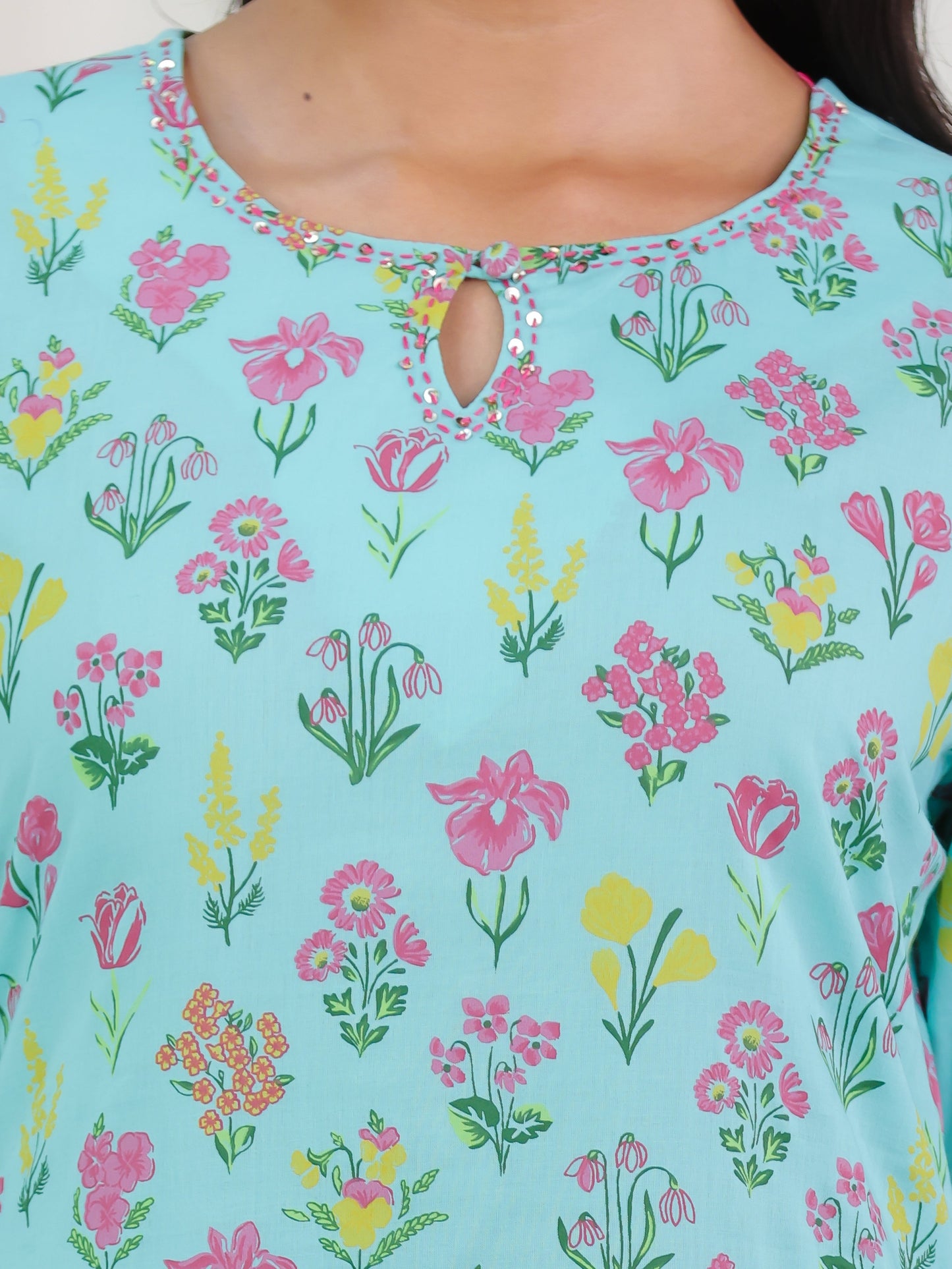 Embroidered Soft Cotton Floral Straight Mint Green Kurta