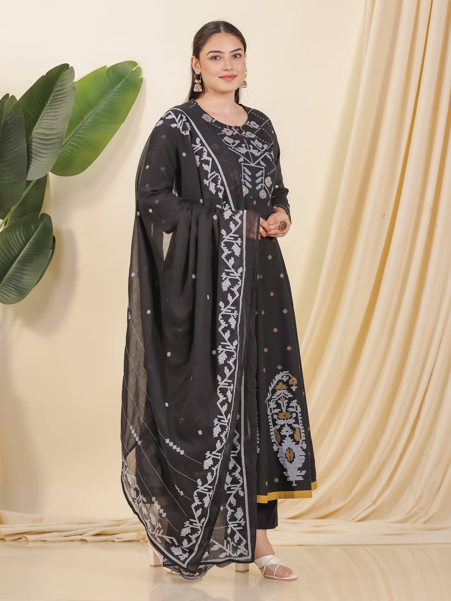 Cotton Voile Geometric Black Dupatta