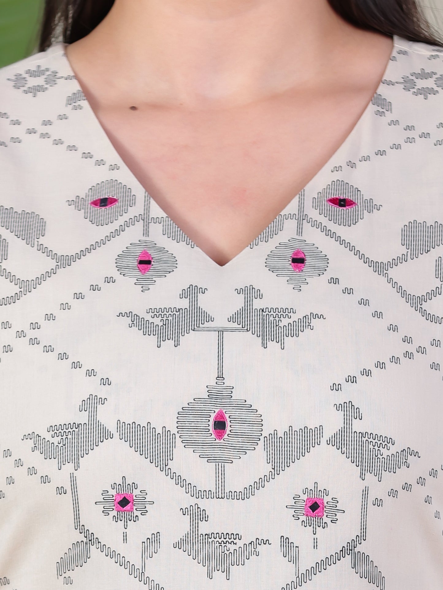Embroidered Soft Cotton Placement Print Straight Cream Kurta