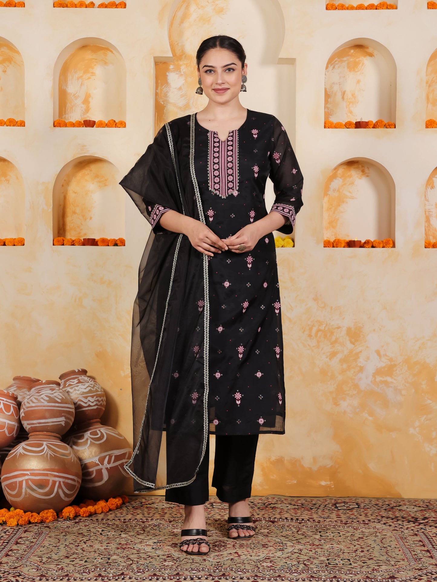 Poly Chanderi Geometric Straight Black Kurta